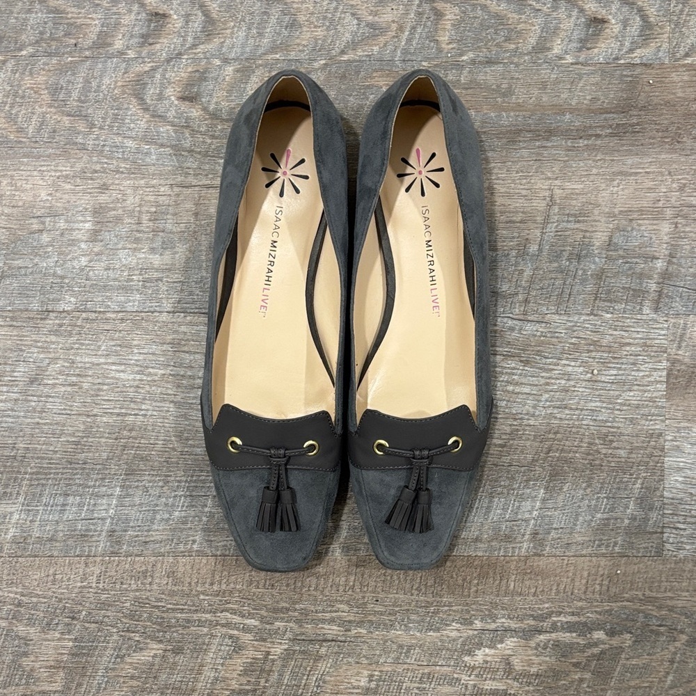 Isaac Mizrahi Live Paulina Gray Tassel Suede Loafters Size 10 Office Workwear - Picture 2 of 8